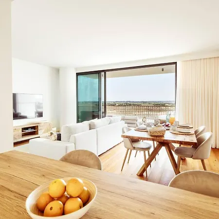 Bayline Algarve Spa, Beachfront & Lagoon View 公寓