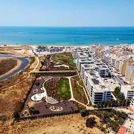 Bayline Algarve Spa, Beachfront & Lagoon View アパート